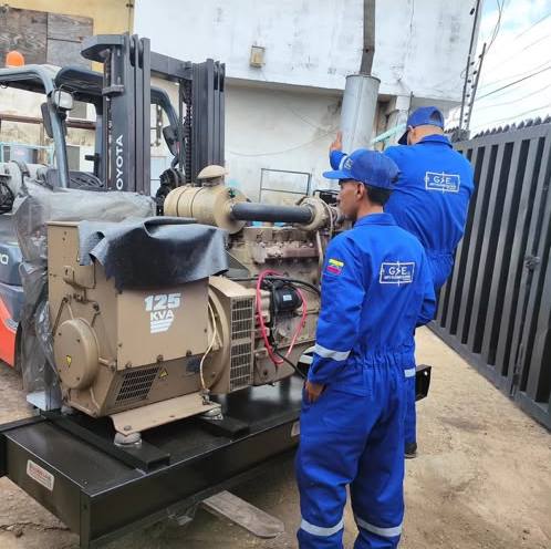 Mantenimiento e instalación de generador de 125 kVA